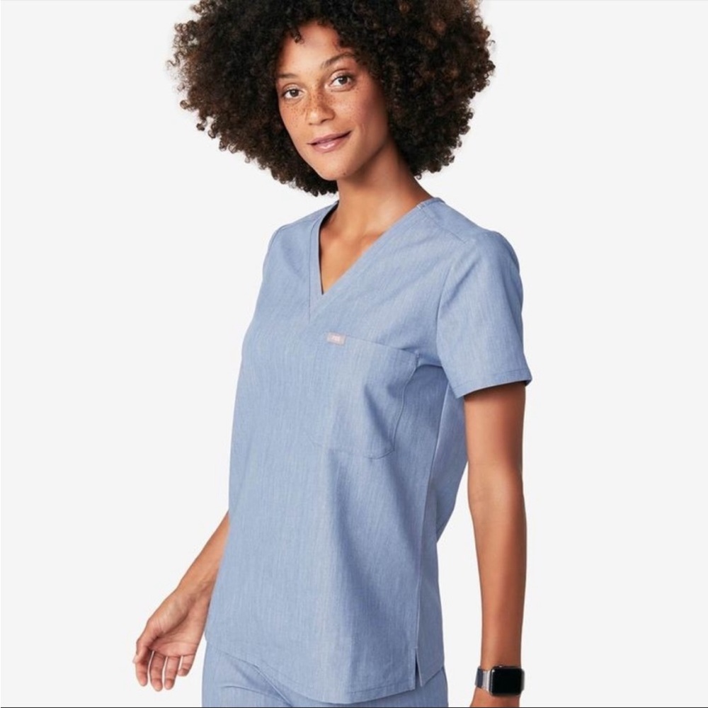 Figs Catarina One Pocket Scrub Top Heather Indigo
